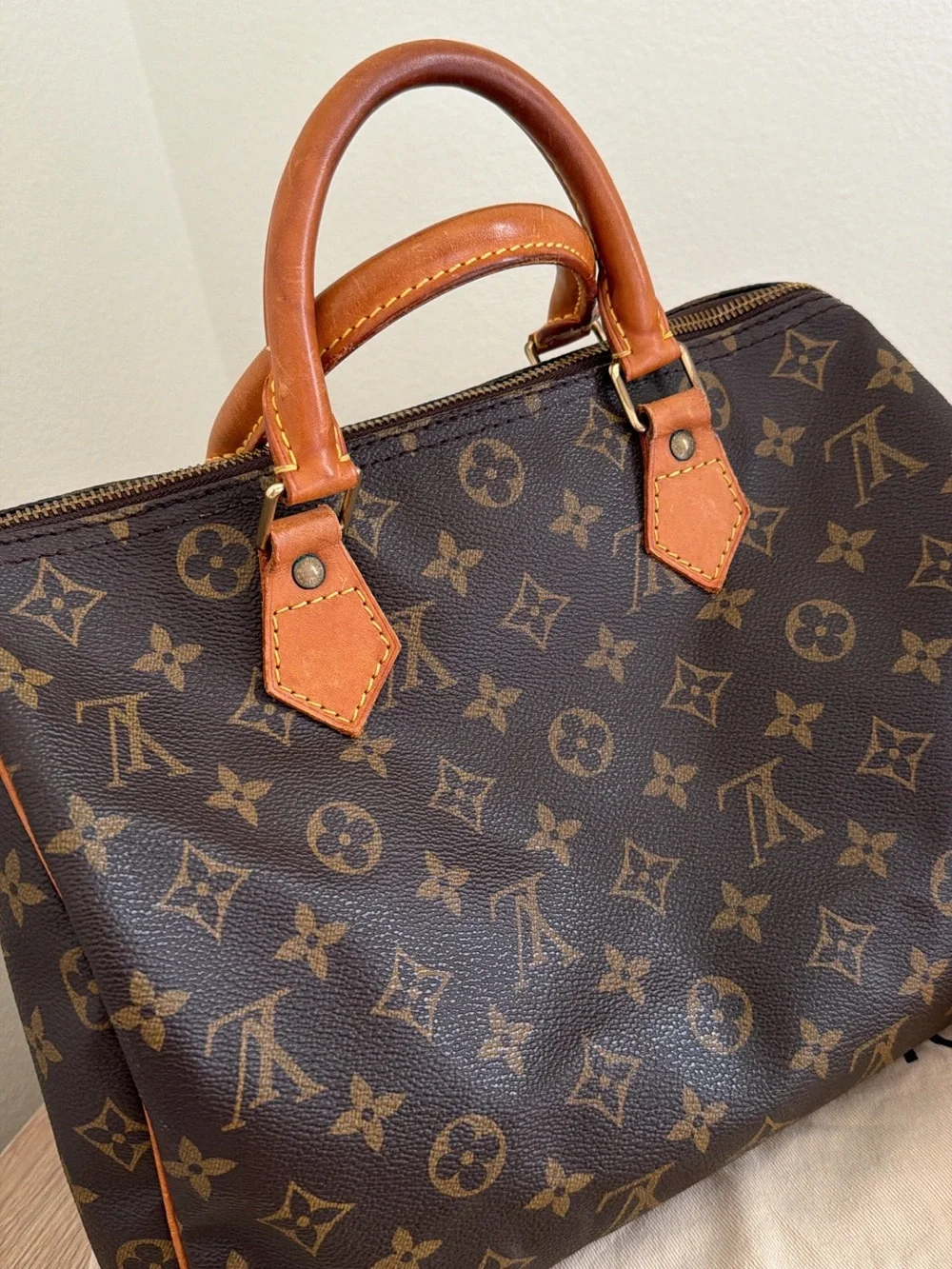 Authentic Louis Vuitton Monogram Speedy 30